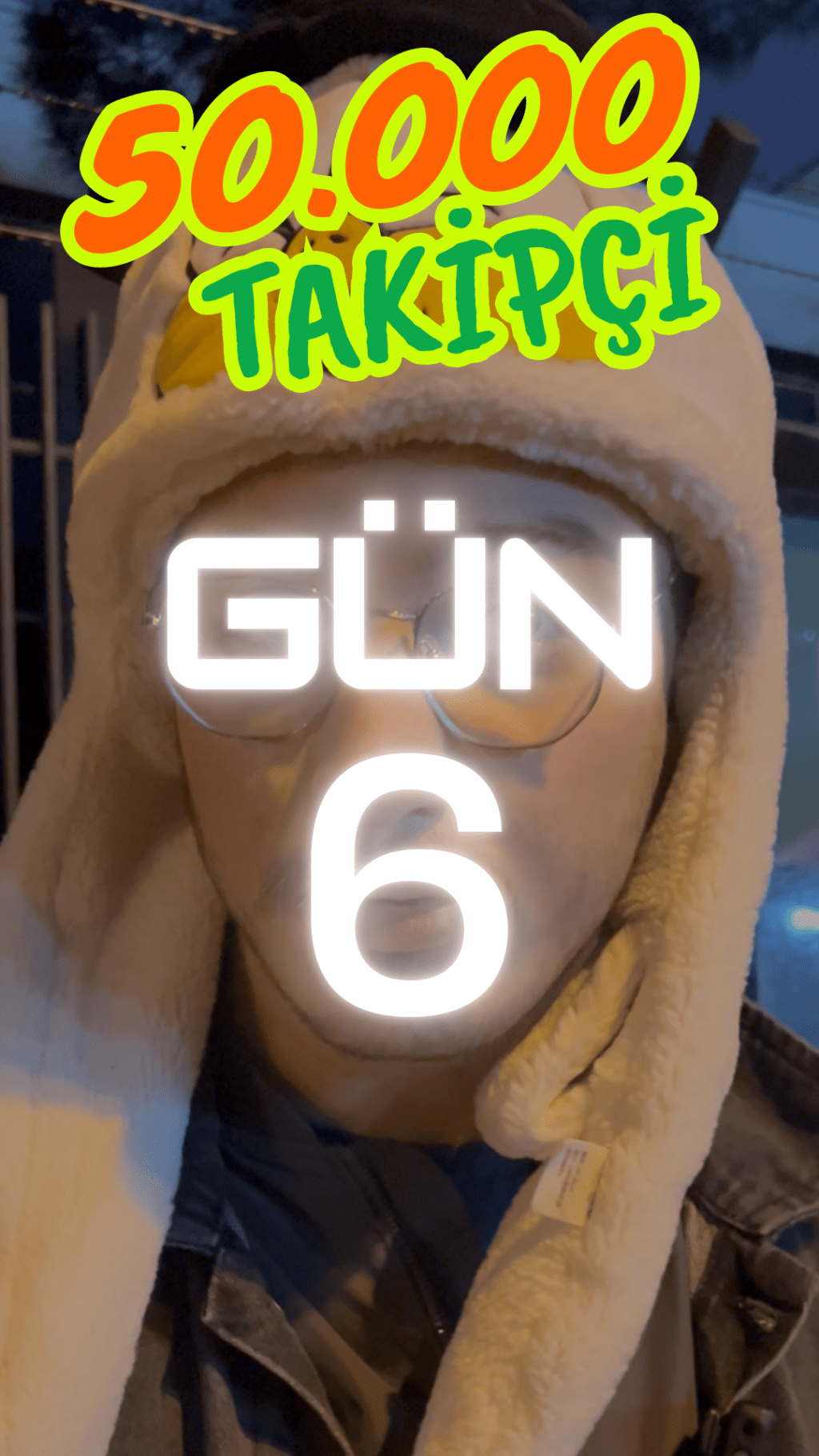 Gün 6, sokaktan geçen bir genci&nbsp;dövdüm.